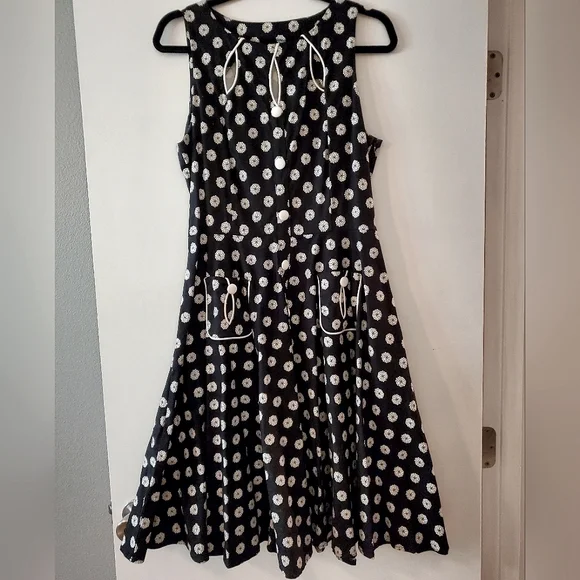 EUC Voodoo Vixen Dahlia Polka Dot Floral B&W Fit & Flare Vintage Retro Dress XL - Picture 2 of 6